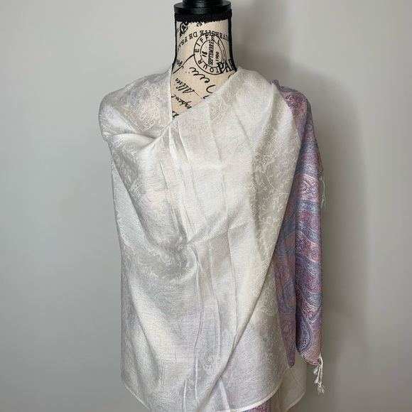 Pashmina - Picture 2 of 5